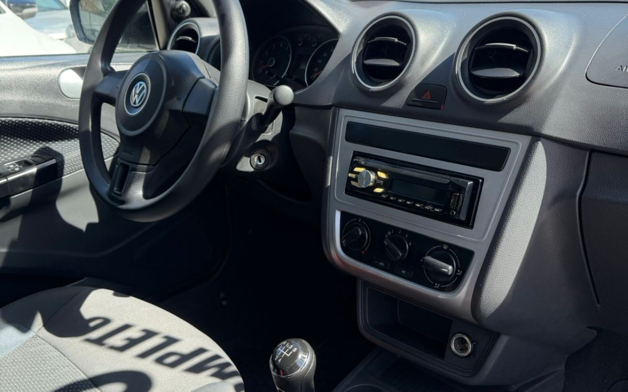 imagem-https://www.socarrao.com.br/sc-vehicle-images-prod/3615724/1788446845863-V2hhdHNBcHAgSW1hZ2UgMjAyNi0wOS0wMyBhdCAxMC4yMy41OS5qcGVn.jpeg
