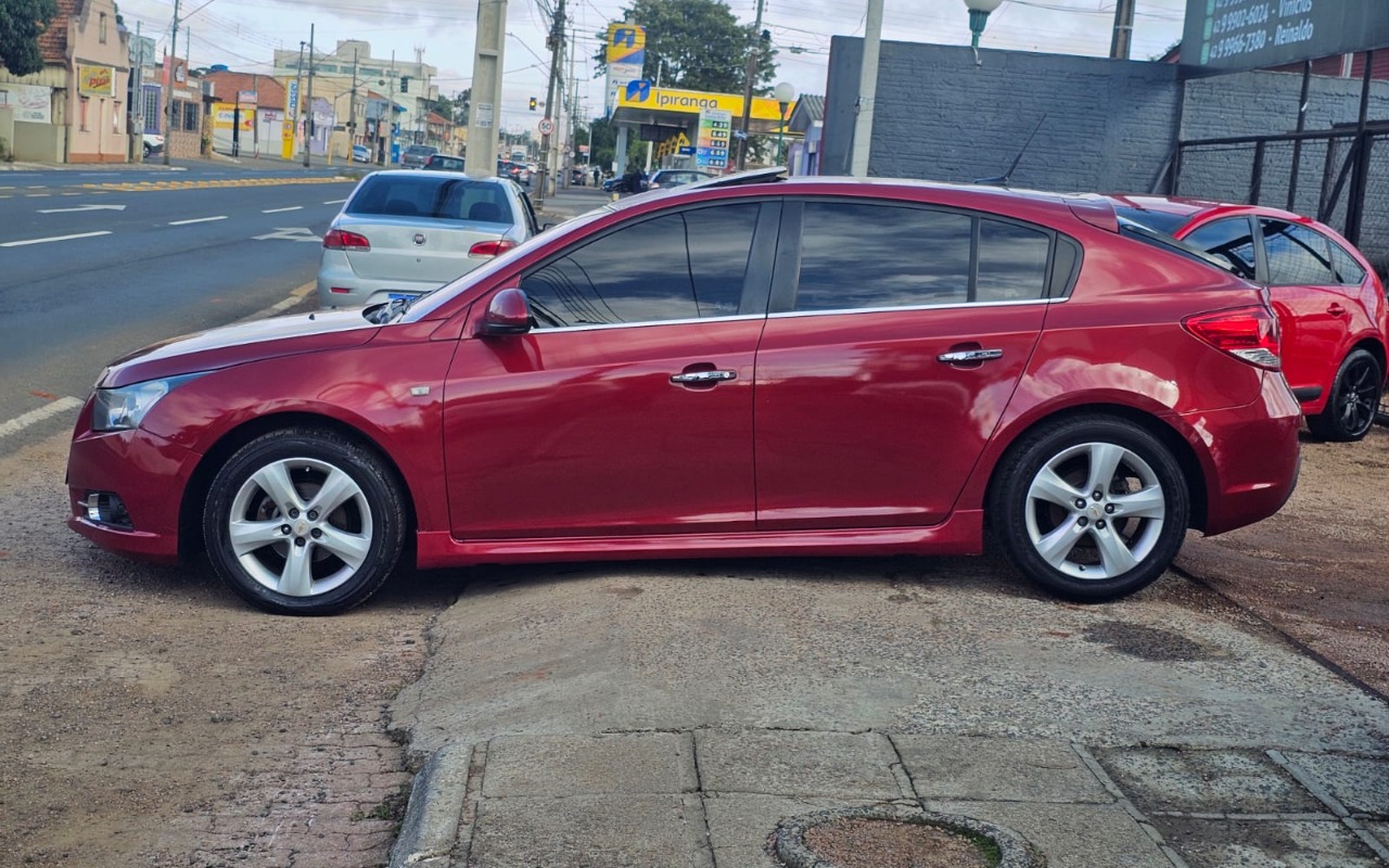 imagem-https://www.socarrao.com.br/sc-vehicle-images-prod/3615803/1788447063469-V2hhdHNBcHAgSW1hZ2UgMjAyNi0wOS0wMyBhdCAxMS4xNy4wMi5qcGVn.jpeg
