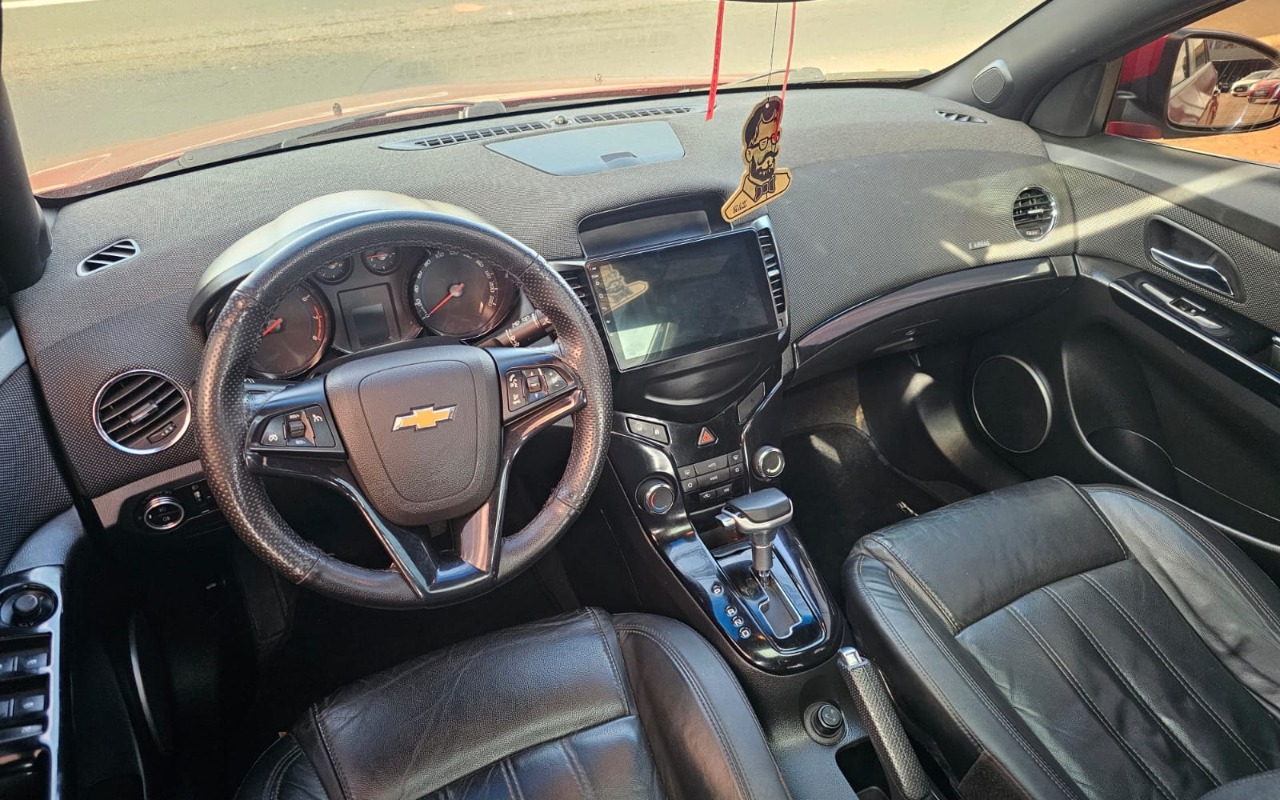 imagem-https://www.socarrao.com.br/sc-vehicle-images-prod/3615803/1788447064280-V2hhdHNBcHAgSW1hZ2UgMjAyNi0wOS0wMyBhdCAxMS4xNy4wNCAoNSkuanBlZw.jpeg