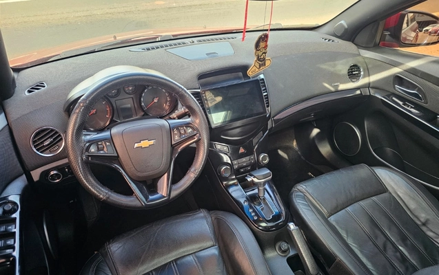 imagem-https://www.socarrao.com.br/sc-vehicle-images-prod/3615803/1788447064280-V2hhdHNBcHAgSW1hZ2UgMjAyNi0wOS0wMyBhdCAxMS4xNy4wNCAoNSkuanBlZw.jpeg