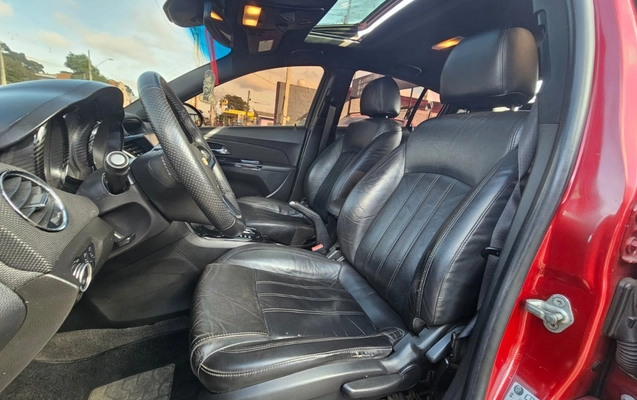 imagem-https://www.socarrao.com.br/sc-vehicle-images-prod/3615803/1788447064464-V2hhdHNBcHAgSW1hZ2UgMjAyNi0wOS0wMyBhdCAxMS4xNy4wNS5qcGVn.jpeg
