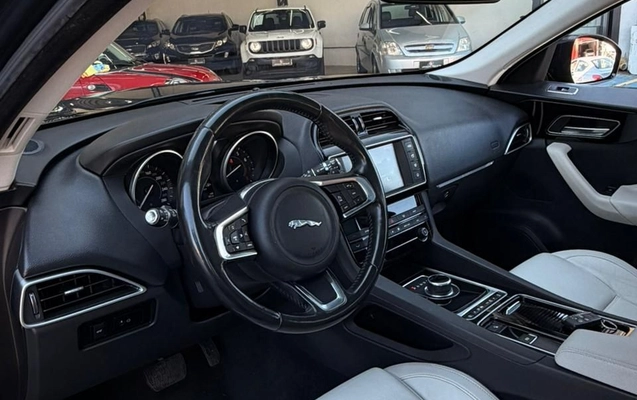imagem-https://www.socarrao.com.br/sc-vehicle-images-prod/3616065/1789480974018-gb-3ce3d9a.jpeg