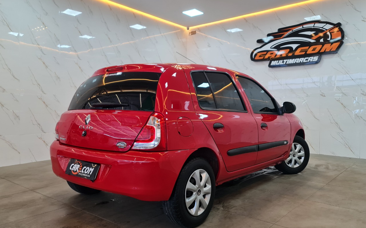 imagem-https://www.socarrao.com.br/sc-vehicle-images-prod/3616211/1788466038706-Ny5qcGc.jpg