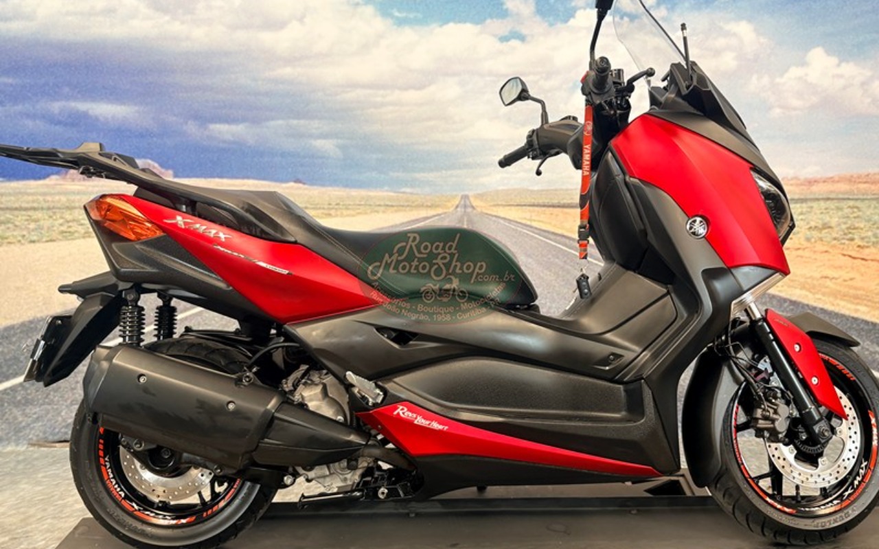 YAMAHA XMAX 250 ABS 2020 Vermelho — foto 1 de 3