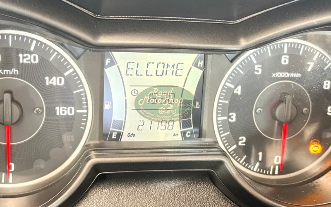 imagem-https://www.socarrao.com.br/sc-vehicle-images-prod/3616247/1788448256914-WE1BWCAyNTAgVmVybWVsaGEgMjAyMV8xNi5qcGc.jpg