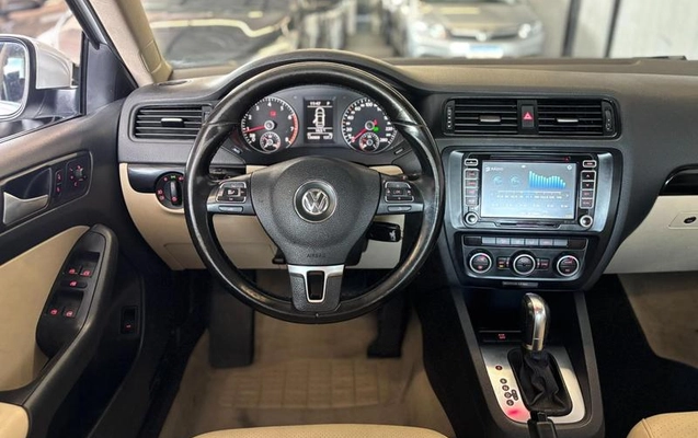 imagem-https://www.socarrao.com.br/sc-vehicle-images-prod/3616325/1789478575575-8354204_0_B_928abfdc47.jpeg