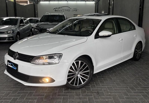 Volkswagen Jetta 2014 Branco — foto 1 de 3