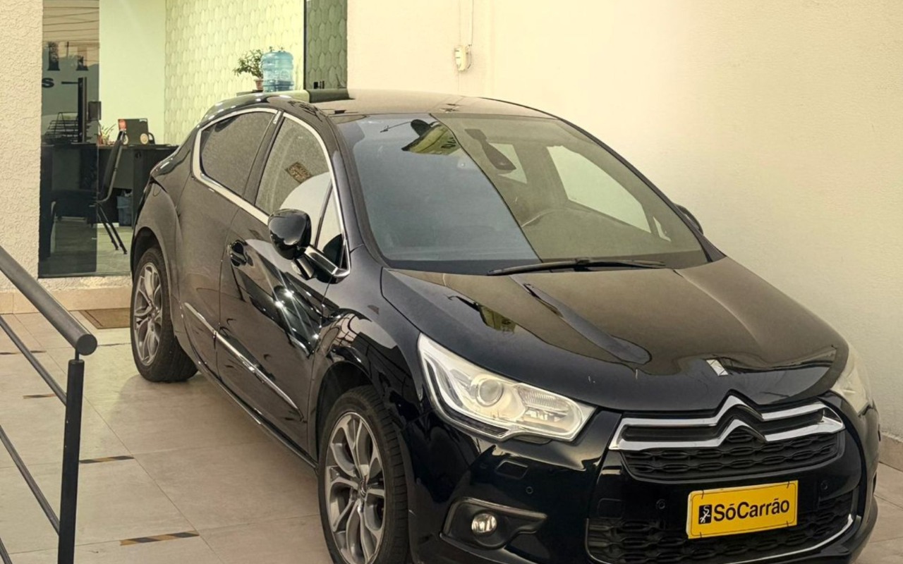 Citroën DS4 2014 Preto — foto 1 de 3