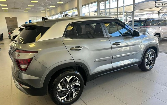 imagem-https://www.socarrao.com.br/sc-vehicle-images-prod/3616369/1788554987102-8446726_10_B_2f46d3570b.jpeg
