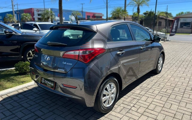 imagem-https://www.socarrao.com.br/sc-vehicle-images-prod/3616381/1788448516373-cb092ee0c06b42078f305c2d66ae84e5_1788446635968.jpg