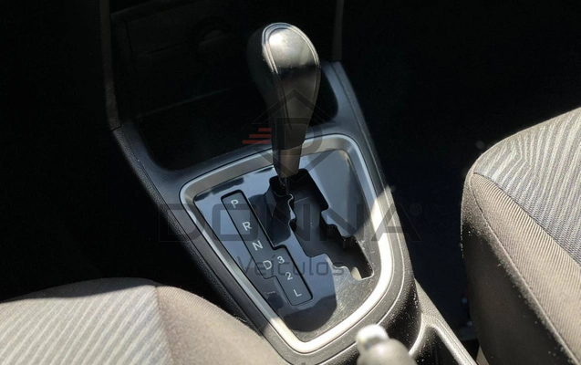imagem-https://www.socarrao.com.br/sc-vehicle-images-prod/3616381/1788448516380-6cbd6942095c4f02bdab718a6ac94449_1788446635994.jpg