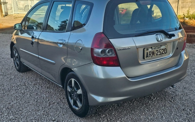 imagem-https://www.socarrao.com.br/sc-vehicle-images-prod/3616395/1788448547207-V2hhdHNBcHAgSW1hZ2UgMjAyNi0wOS0wMyBhdCAxMS4zMi4zNyAoNSkuanBlZw.jpeg