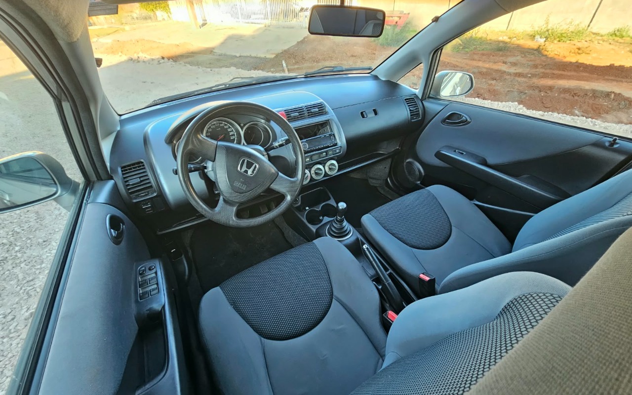 imagem-https://www.socarrao.com.br/sc-vehicle-images-prod/3616395/1788448547489-V2hhdHNBcHAgSW1hZ2UgMjAyNi0wOS0wMyBhdCAxMS4zMi4zOCAoMSkuanBlZw.jpeg