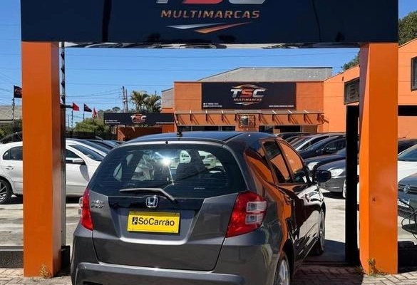 imagem-https://www.socarrao.com.br/sc-vehicle-images-prod/3616445/1788458111073-8446684_10_B_87d5d72c74.jpeg