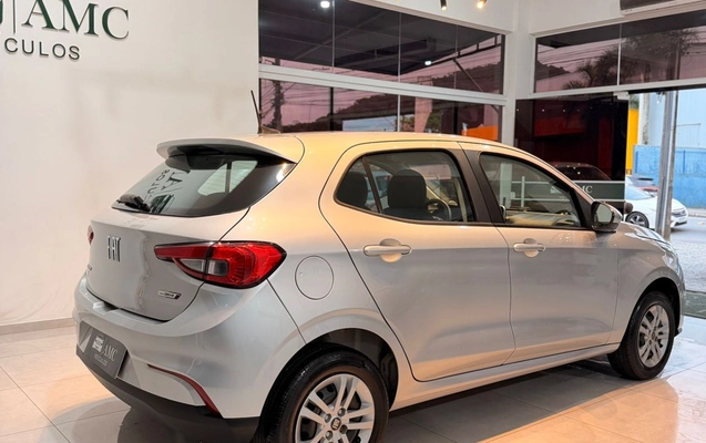 imagem-https://www.socarrao.com.br/sc-vehicle-images-prod/3616449/1788448698597-V2hhdHNBcHAgSW1hZ2UgMjAyNi0wOS0wMiBhdCAxNy4yOC41Ny5qcGVn.jpeg