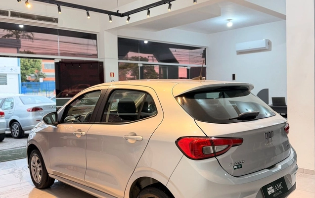 imagem-https://www.socarrao.com.br/sc-vehicle-images-prod/3616449/1788448698726-V2hhdHNBcHAgSW1hZ2UgMjAyNi0wOS0wMiBhdCAxNy4yOC41NiAoMykuanBlZw.jpeg