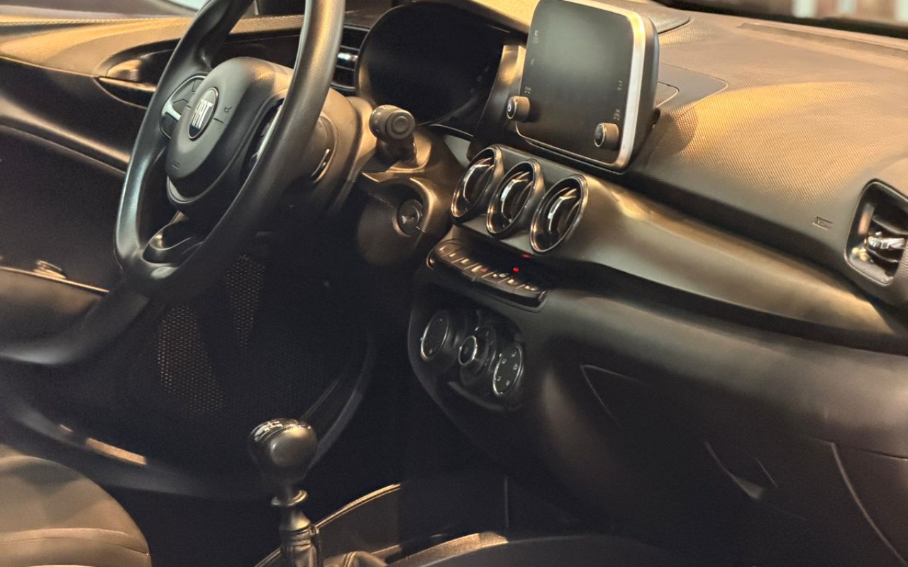 imagem-https://www.socarrao.com.br/sc-vehicle-images-prod/3616449/1788448699102-V2hhdHNBcHAgSW1hZ2UgMjAyNi0wOS0wMiBhdCAxNy4yOC41OC5qcGVn.jpeg