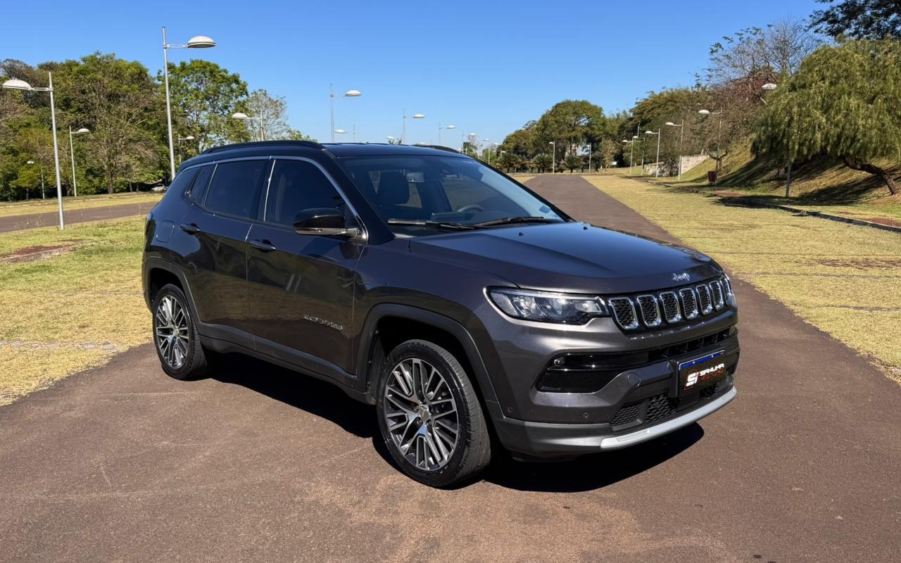 Jeep Compass 2023 Cinza — foto 1 de 3