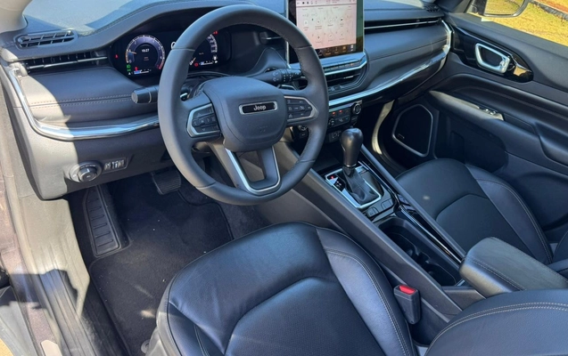 imagem-https://www.socarrao.com.br/sc-vehicle-images-prod/3616454/1788448708233-V2hhdHNBcHAgSW1hZ2UgMjAyNi0wOS0wMyBhdCAxMS41Ny41MiAoMykuanBlZw.jpeg