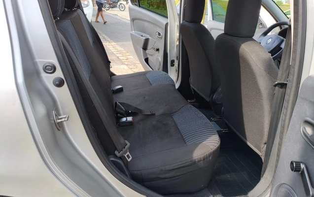imagem-https://www.socarrao.com.br/sc-vehicle-images-prod/3616747/1788457345543-V2hhdHNBcHAgSW1hZ2UgMjAyNi0wOS0wMyBhdCAxNC4yOC4xMSAoMikuanBlZw.jpeg