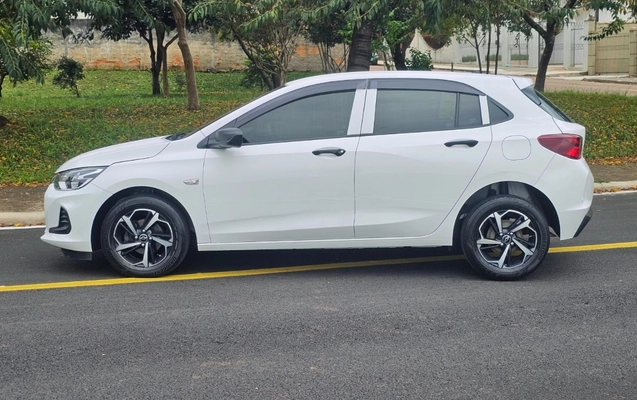 imagem-https://www.socarrao.com.br/sc-vehicle-images-prod/3616857/1788449936952-V2hhdHNBcHAgSW1hZ2UgMjAyNi0wOS0wMyBhdCAxMS40My40My5qcGVn.jpeg