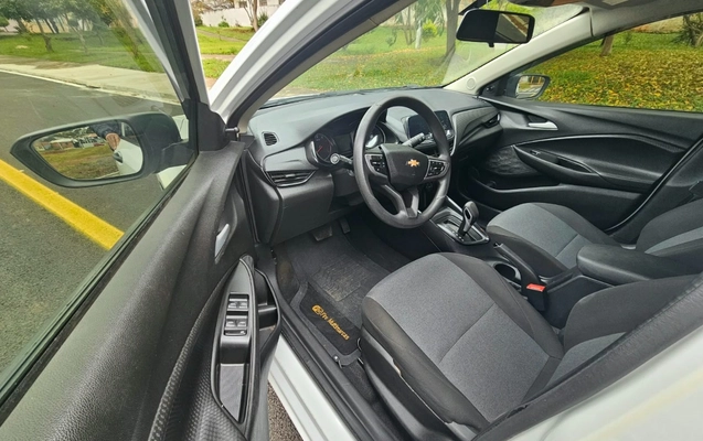 imagem-https://www.socarrao.com.br/sc-vehicle-images-prod/3616857/1788449937353-V2hhdHNBcHAgSW1hZ2UgMjAyNi0wOS0wMyBhdCAxMS40My40MyAoMykuanBlZw.jpeg