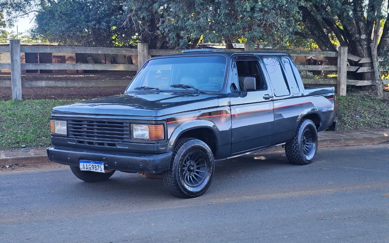 Chevrolet D-20 1988 Cinza — foto 1 de 3
