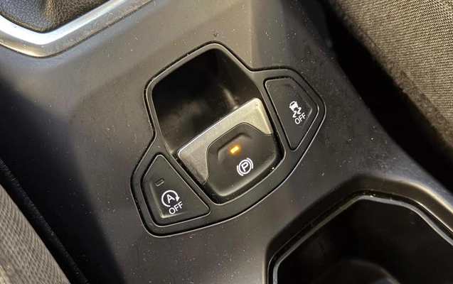 imagem-https://www.socarrao.com.br/sc-vehicle-images-prod/3617236/1789584167451-8446091_10_B_4e70b5cdb7.jpeg