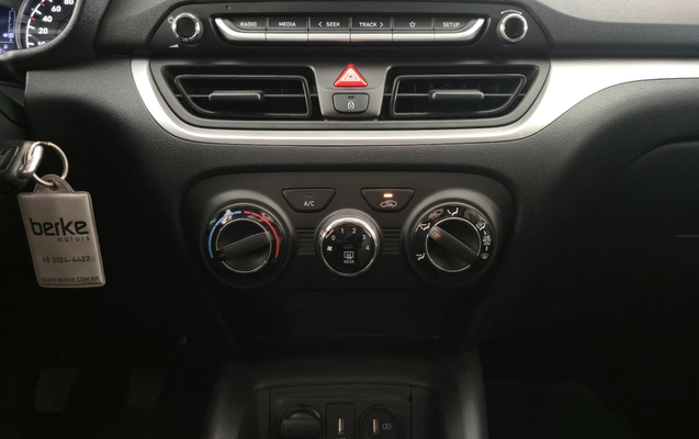 imagem-https://www.socarrao.com.br/sc-vehicle-images-prod/3617318/1788619133855-3f9be0f50bf242e88cc5647094515e93_1788619077111.jpg