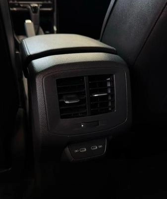 imagem-https://www.socarrao.com.br/sc-vehicle-images-prod/3617724/1788986304768-8356315_6_B_12d1d8b8f0.jpeg