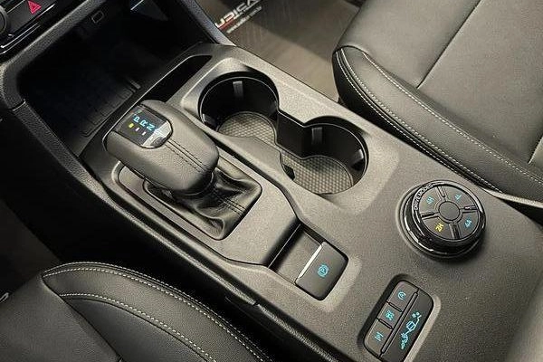 imagem-https://www.socarrao.com.br/sc-vehicle-images-prod/3617735/1788898725790-8446195_13_B_a942b3e232.jpeg