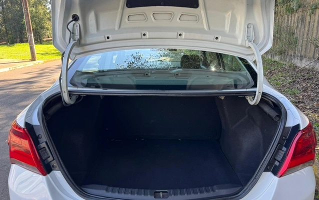 imagem-https://www.socarrao.com.br/sc-vehicle-images-prod/3617838/1788453297390-V2hhdHNBcHAgSW1hZ2UgMjAyNi0wOS0wMyBhdCAxMS40My4zMyAoNCkuanBlZw.jpeg
