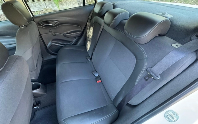 imagem-https://www.socarrao.com.br/sc-vehicle-images-prod/3617838/1788453297746-V2hhdHNBcHAgSW1hZ2UgMjAyNi0wOS0wMyBhdCAxMS40My4zMiAoMikuanBlZw.jpeg