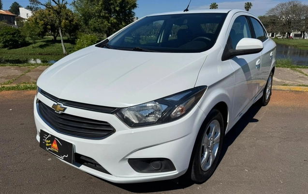 imagem-https://www.socarrao.com.br/sc-vehicle-images-prod/3617838/1788453298487-V2hhdHNBcHAgSW1hZ2UgMjAyNi0wOS0wMyBhdCAxMS40My4yOSAoMSkuanBlZw.jpeg