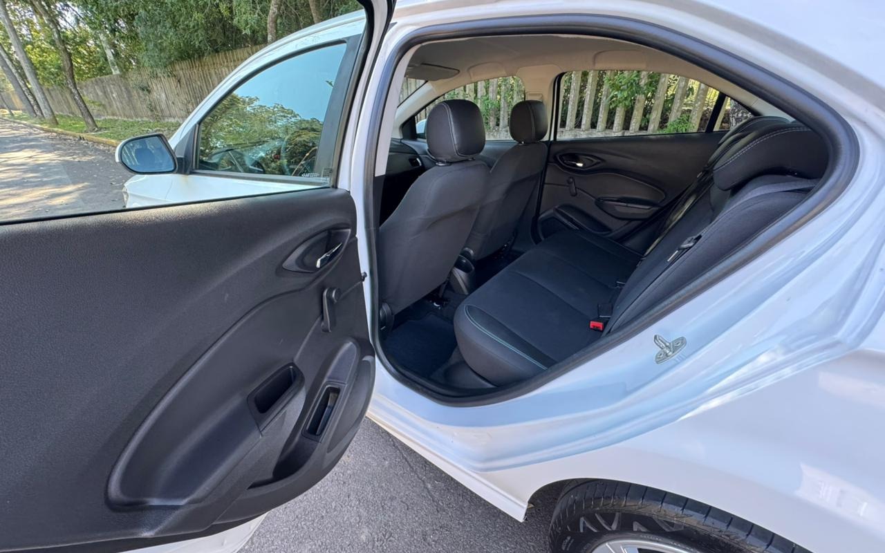 imagem-https://www.socarrao.com.br/sc-vehicle-images-prod/3617838/1788453298622-V2hhdHNBcHAgSW1hZ2UgMjAyNi0wOS0wMyBhdCAxMS40My4zMiAoMykuanBlZw.jpeg