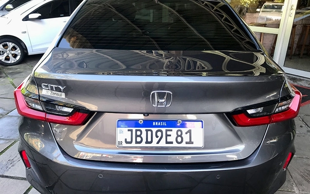 imagem-https://www.socarrao.com.br/sc-vehicle-images-prod/3618095/1788455773525-ubzMrm150gmKalY9KQogVNt9QyLZkgBT.jpg