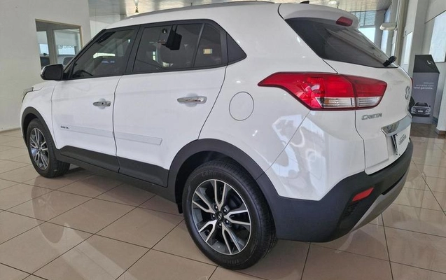 imagem-https://www.socarrao.com.br/sc-vehicle-images-prod/3618154/1788453823132-8402376_14_B_47fc65fd71.jpeg