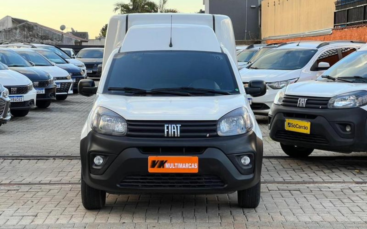 imagem-https://www.socarrao.com.br/sc-vehicle-images-prod/3618348/1788454294478-ODQzODc0OF8xMl9CXzZiOWRhZDRhNTIuanBlZw.jpeg