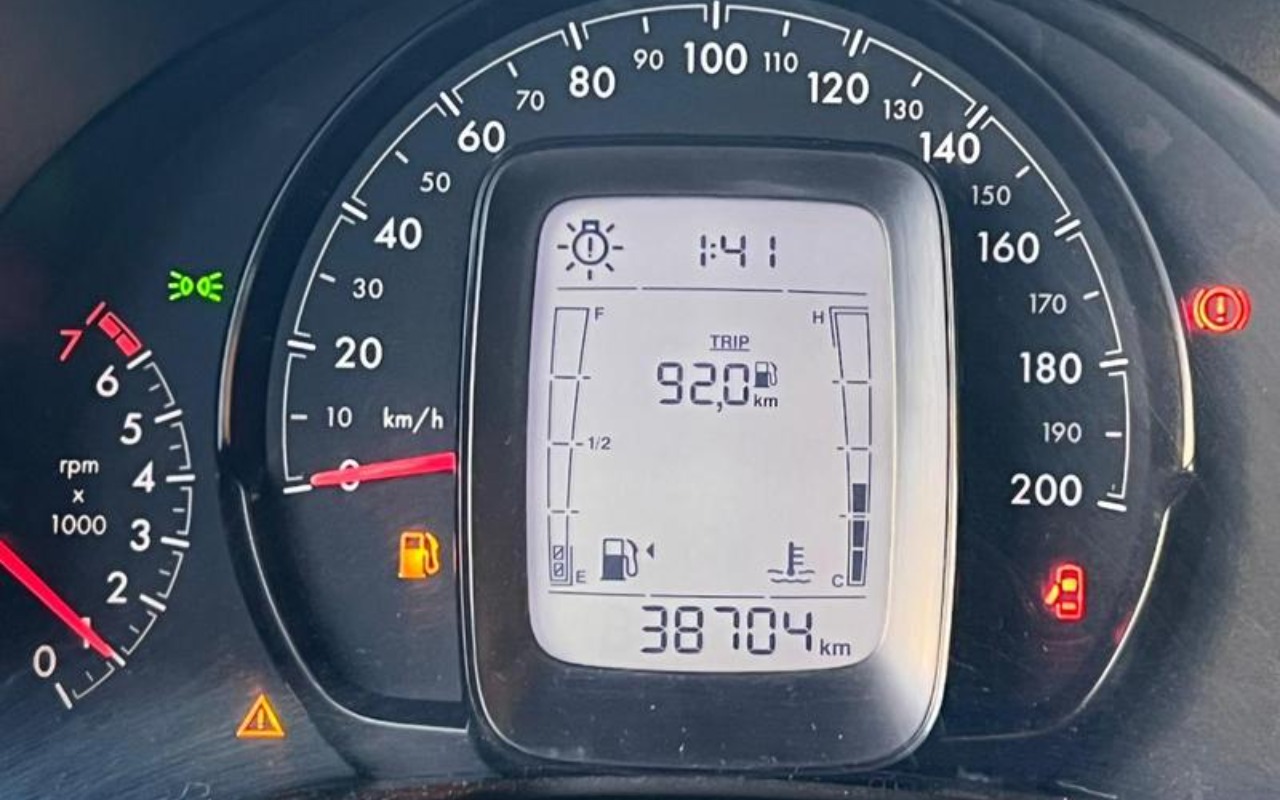 imagem-https://www.socarrao.com.br/sc-vehicle-images-prod/3618348/1788454294685-ODQzODc0OF8xX0JfYjYxNjc4MzhhMS5qcGVn.jpeg