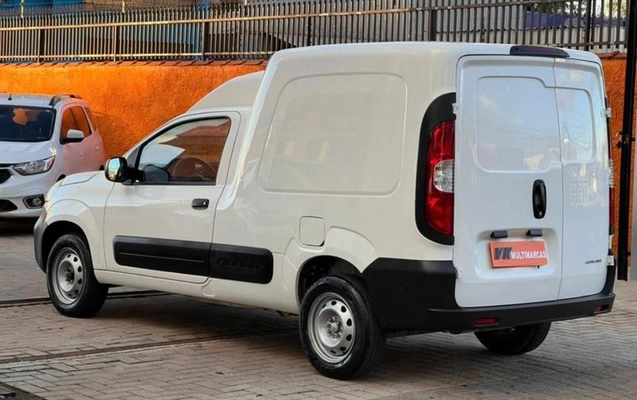 imagem-https://www.socarrao.com.br/sc-vehicle-images-prod/3618348/1788454295138-ODQzODc0OF8xMl9CXzM5NTg4NGE0ZDAuanBlZw.jpeg