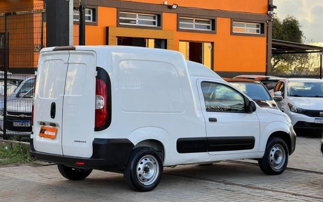 imagem-https://www.socarrao.com.br/sc-vehicle-images-prod/3618348/1788454295429-ODQzODc0OF85X0JfYjNjMjgwMDM3Yy5qcGVn.jpeg