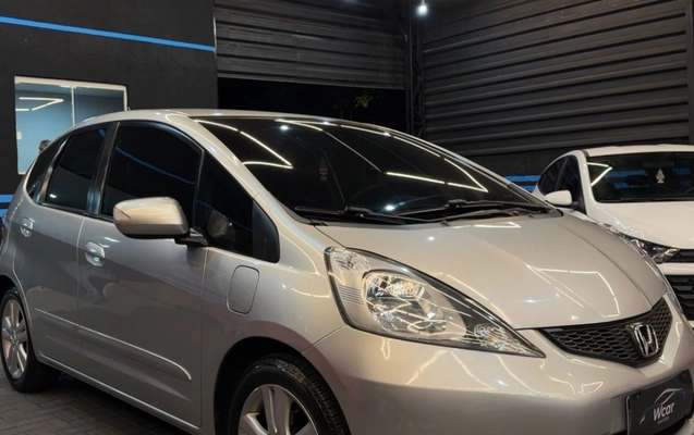 imagem-https://www.socarrao.com.br/sc-vehicle-images-prod/3618380/1788454351294-MDY0YjY5M2ItN2IyNC00Mjg0LThiZGItOGVlYjM2YmQ1ZjIxLmpwZWc.jpeg