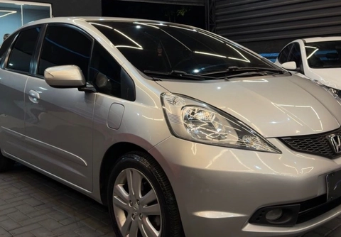 Honda Fit 2009 Prata — foto 1 de 3