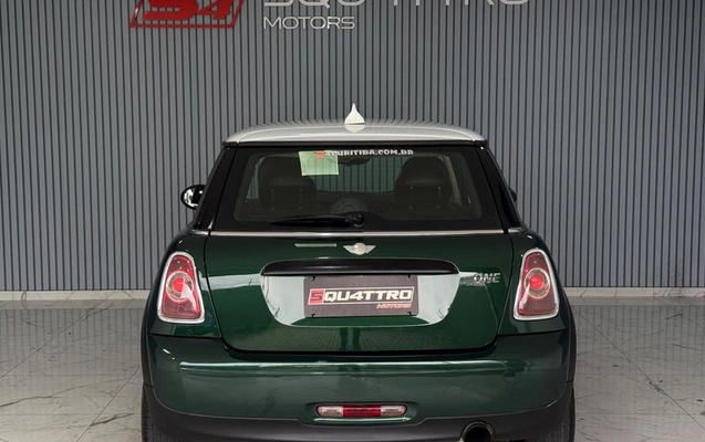 imagem-https://www.socarrao.com.br/sc-vehicle-images-prod/36185/1773943871991-7728522_21_B_eb9cadfdad.jpeg