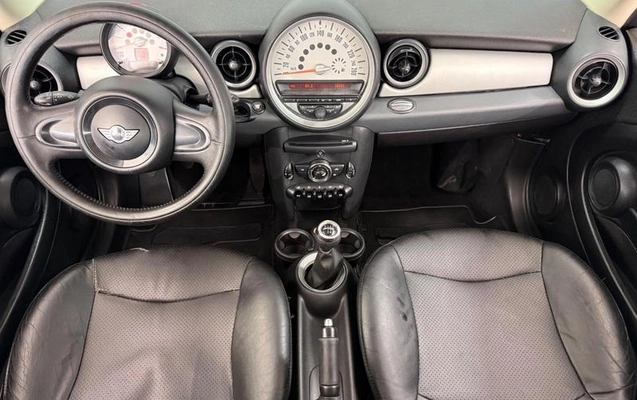imagem-https://www.socarrao.com.br/sc-vehicle-images-prod/36185/1773943871994-7728522_16_B_d84203e5b2.jpeg