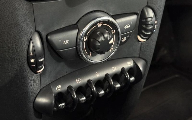 imagem-https://www.socarrao.com.br/sc-vehicle-images-prod/36185/1773943871997-7728522_10_B_d1c62f514c.jpeg