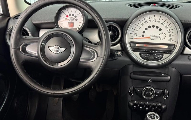 imagem-https://www.socarrao.com.br/sc-vehicle-images-prod/36185/1773943871999-7728522_14_B_f6cd7fc4a5.jpeg
