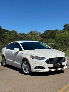 imagem de Titanium 2.0 145cv Aut. (Híbrido)