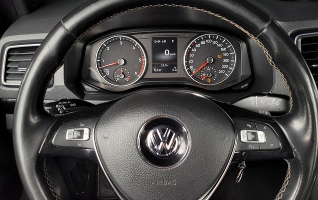 imagem-https://www.socarrao.com.br/sc-vehicle-images-prod/3618773/1789152251253-8447261_14_B_15e22e77d7.jpeg