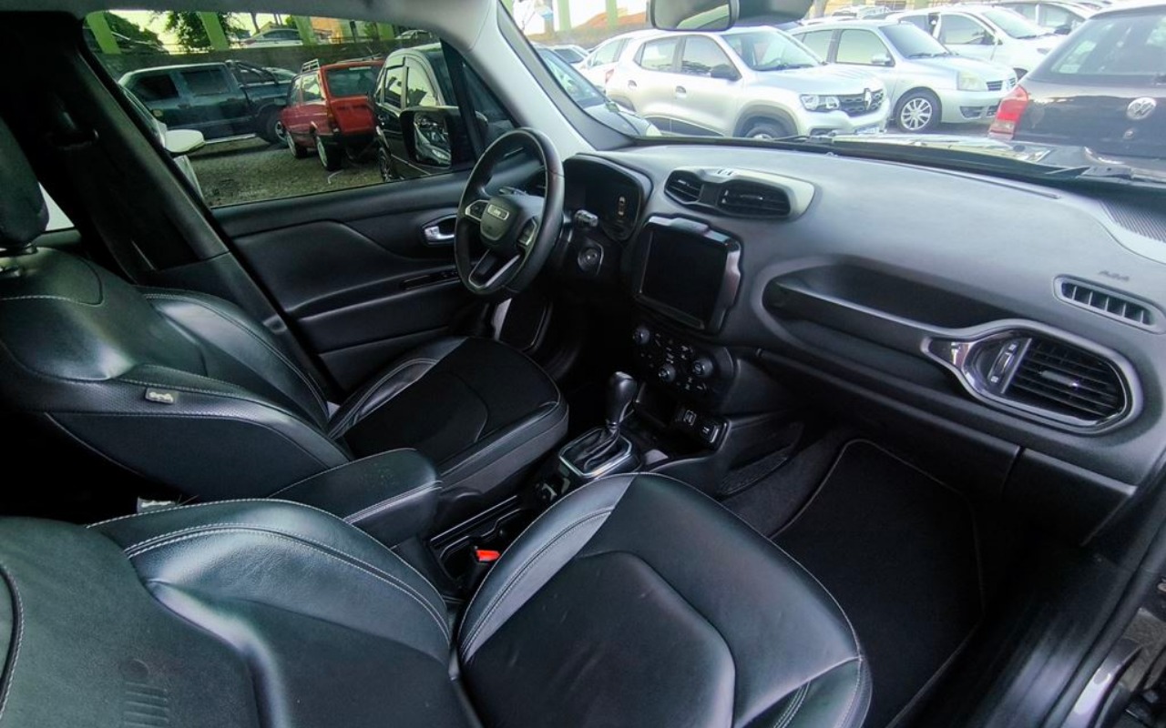 imagem-https://www.socarrao.com.br/sc-vehicle-images-prod/3618819/1788473270002-SU1HXzIwMjYwOTAzXzE3NDMxNCAoQ29weSkuanBn.jpg